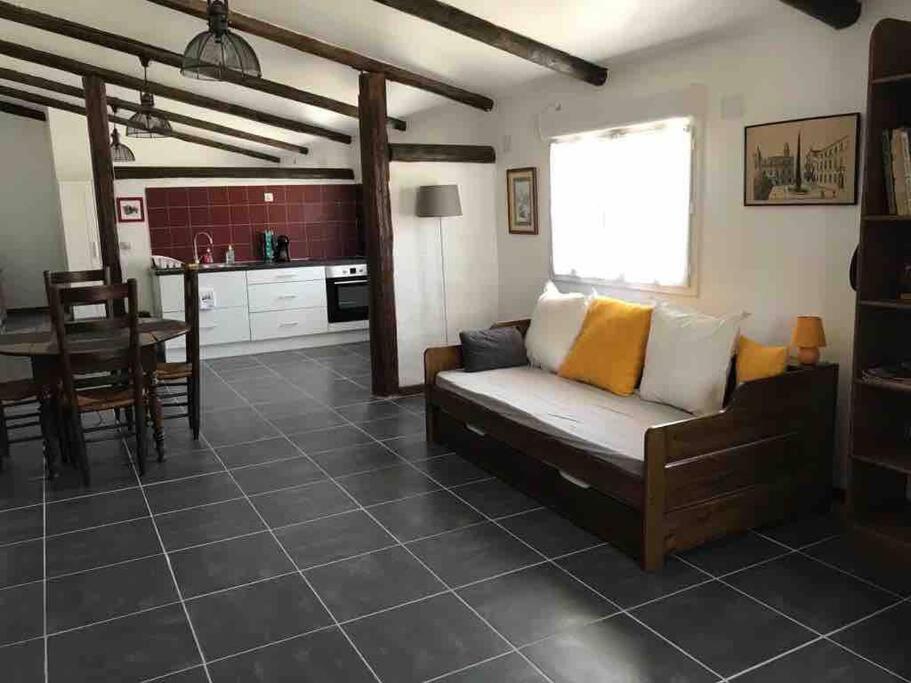 Logement Insolite Au Coeur D'Une Ecurie Αρλ Εξωτερικό φωτογραφία